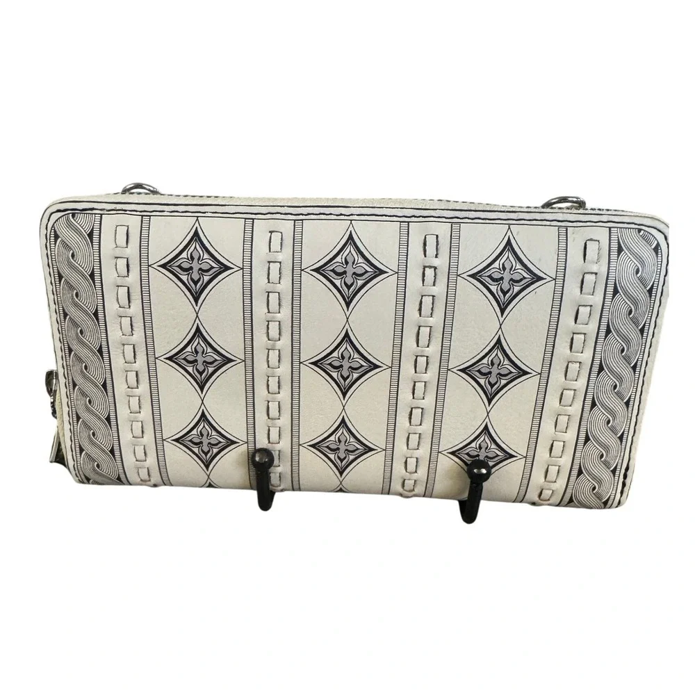 Brighton Leather Zip Around Wallet Cream Black Geometric Whipstitch Scroll